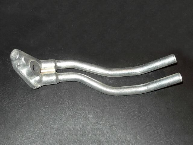 064134 Norton Commando 850 oil pipe junction block - Classic Bike Spares