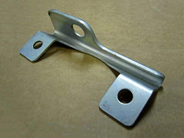 066241 Norton Commando Mk3 top hose retaining bracket - Classic Bike Spares