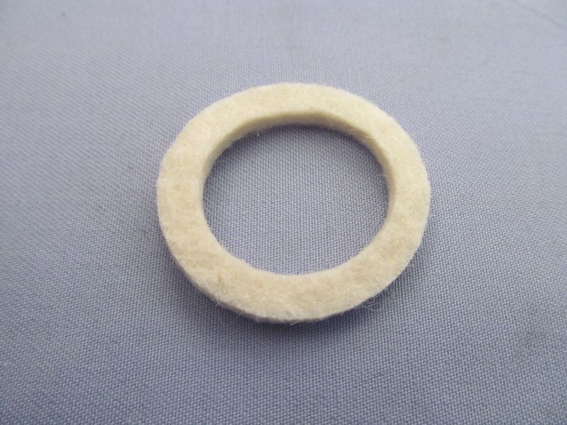 06-7314 Norton wheel bearing felt seal - Classic Bike Spares
