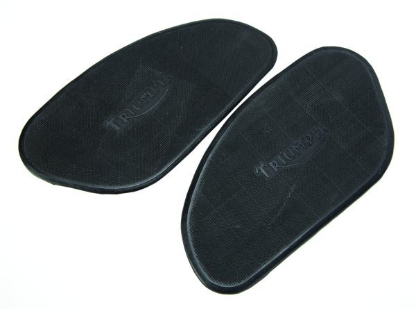 82-5401 82-5402 Triumph 500 and 650 knee grips - Classic Bike Spares
