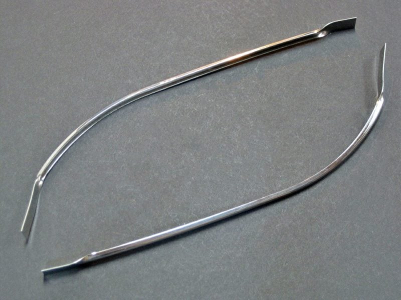 833134/5 Triumph 650 USA petrol tank styling strip set - Classic Bike Spares
