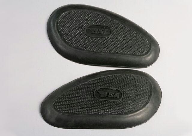 65-8205/6 Knee grips, BSA 1952-62 - Classic Bike Spares