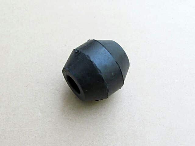 829064 Triumph BSA petrol tank centre mounting rubber - Classic Bike Spares